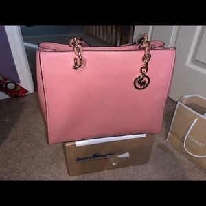 PINK REAL MICHEAL KORS SHOULDERBAG